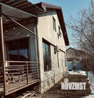 Дом 160м&sup2;, 2-этажный, участок 8 сот.  