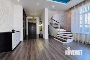 Дом 250м&sup2;, 2-этажный, участок 4 сот.  