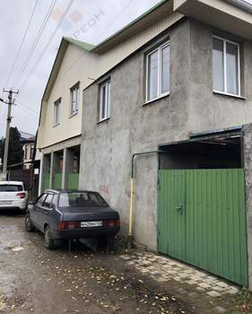 Дом 197м², 2-этажный, участок 6 сот.  