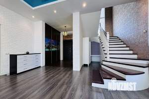 Дом 250м&sup2;, 2-этажный, участок 4 сот.  