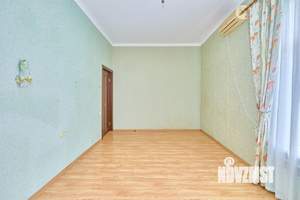 Дом 208м², 2-этажный, участок 8 сот.  