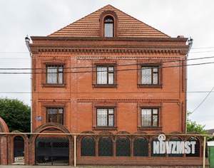 Дом 588м&sup2;, 3-этажный, участок 6 сот.  