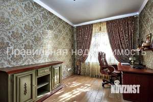 Дом 230м&sup2;, 2-этажный, участок 6 сот.  