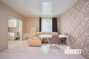 Дом 200м², 2-этажный, участок 6 сот.  