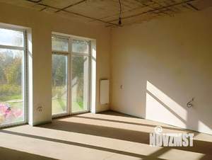 Дом 246м&sup2;, 3-этажный, участок 4 сот.  