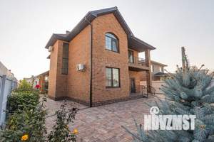 Дом 267м², 2-этажный, участок 7 сот.  