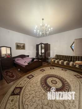 Дом 214м&sup2;, 3-этажный, участок 0 сот.  