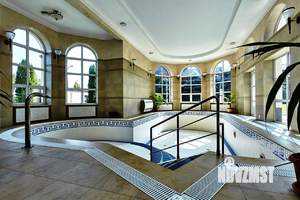 Дом 860м&sup2;, 2-этажный, участок 45 сот.  