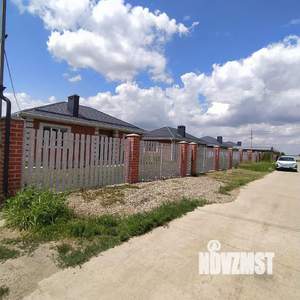 Дом 100м&sup2;, 1-этажный, участок 6 сот.  