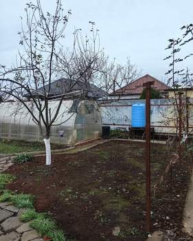 Дом 36м&sup2;, 2-этажный, участок 10 сот.  