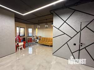 Дом 146м², 2-этажный, участок 4 сот.  