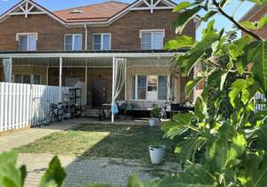 Дом 170м&sup2;, 3-этажный, участок 2 сот.  