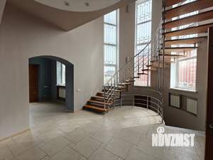 Дом 320м&sup2;, 3-этажный, участок 8 сот.  