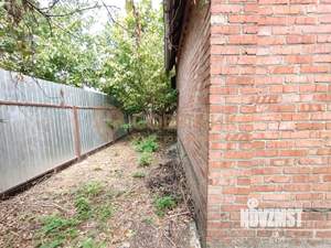 Дом 25м&sup2;, 2-этажный, участок 6 сот.  