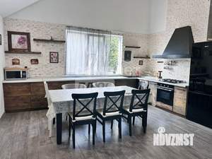 Дом 210м², 2-этажный, участок 4 сот.  