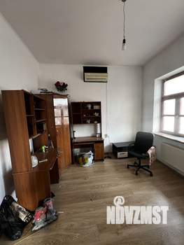 Дом 257м&sup2;, 2-этажный, участок 5 сот.  