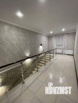 Дом 306м², 2-этажный, участок 11 сот.  