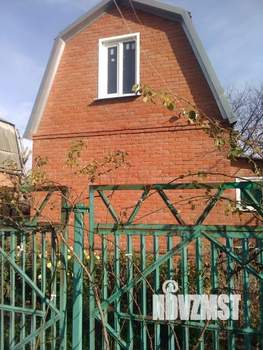 Дом 39м&sup2;, 2-этажный, участок 4 сот.  