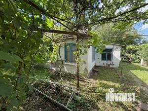 Дом 30м², 2-этажный, участок 9 сот.  