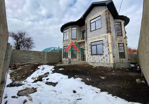 Дом 228м&sup2;, 2-этажный, участок 3 сот.  