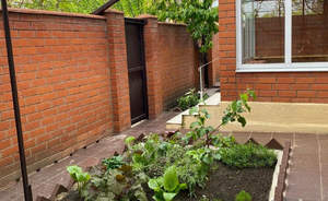 Дом 199м&sup2;, 2-этажный, участок 4 сот.  