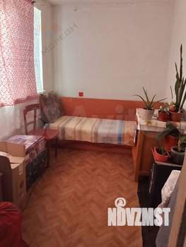 Дом 42м&sup2;, 1-этажный, участок 6 сот.  