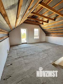 Дом 135м&sup2;, 2-этажный, участок 4 сот.  