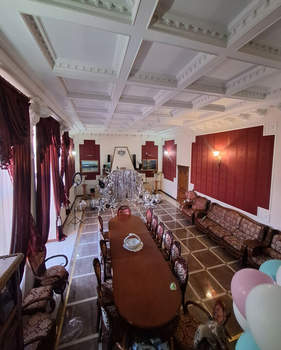 Дом 879м&sup2;, 2-этажный, участок 12 сот.  