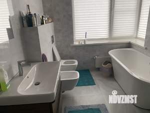 Дом 218м², 2-этажный, участок 16 сот.  