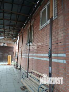 Дом 200м&sup2;, 2-этажный, участок 5 сот.  