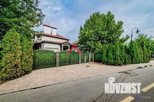 Дом 349м&sup2;, 3-этажный, участок 10 сот.  