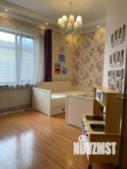 Коттедж 245м², 2-этажный, участок 8 сот.  