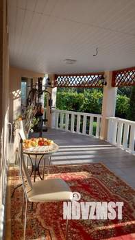 Дом 320м&sup2;, 2-этажный, участок 10 сот.  