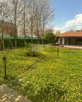 Дом 340м², 3-этажный, участок 12 сот.  