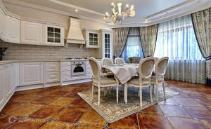 Дом 248м&sup2;, 2-этажный, участок 8 сот.  