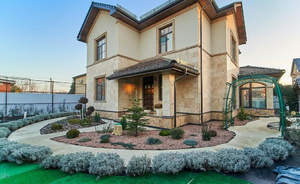 Дом 253м&sup2;, 2-этажный, участок 9 сот.  