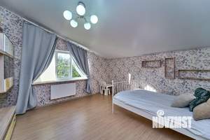 Дом 211м&sup2;, 3-этажный, участок 3 сот.  