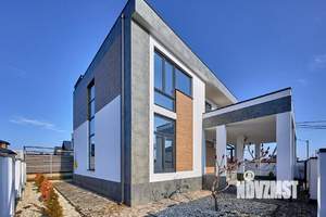 Дом 240м², 2-этажный, участок 4 сот.  