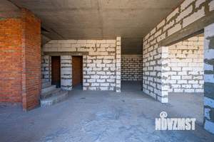 Дом 315м&sup2;, 2-этажный, участок 4 сот.  