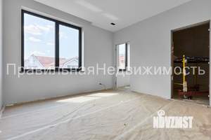 Дом 142м&sup2;, 2-этажный, участок 3 сот.  