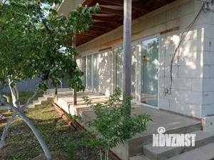 Дом 95м&sup2;, 2-этажный, участок 10 сот.  