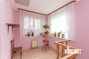 Дом 197м&sup2;, 3-этажный, участок 4 сот.  