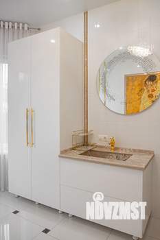 Дом 490м&sup2;, 2-этажный, участок 7 сот.  