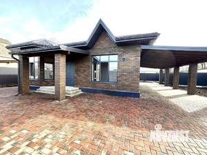 Дом 150м&sup2;, 1-этажный, участок 6 сот.  