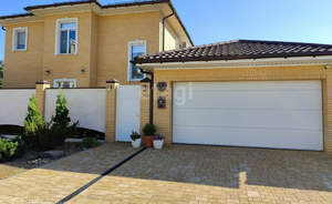 Дом 172м&sup2;, 2-этажный, участок 8 сот.  