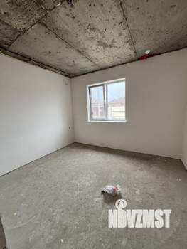 Дом 140м&sup2;, 2-этажный, участок 3 сот.  