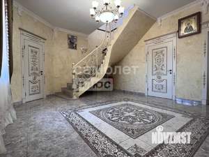 Дом 287м², 2-этажный, участок 8 сот.  