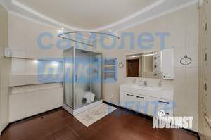 Дом 251м², 2-этажный, участок 14 сот.  