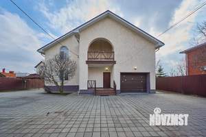 Дом 194м², 2-этажный, участок 6 сот.  