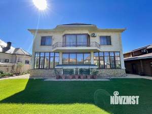 Дом 500м&sup2;, 3-этажный, участок 16 сот.  